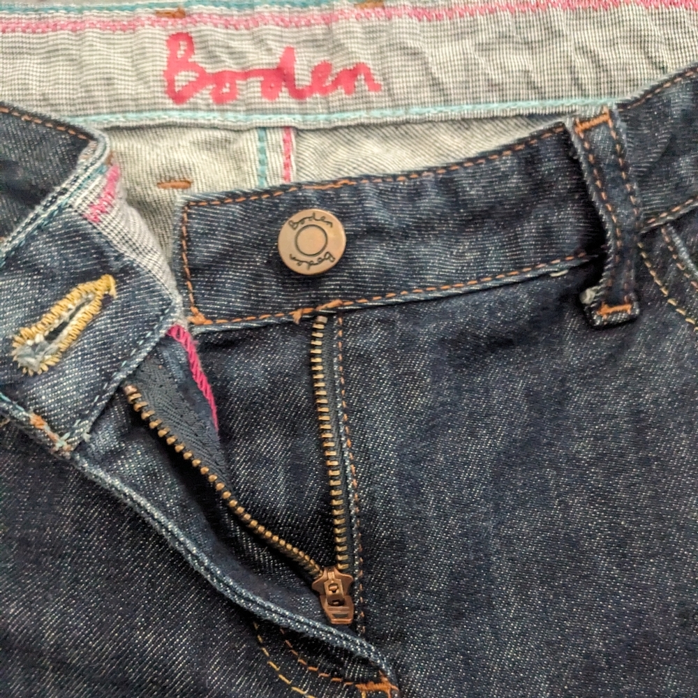 Boden Straight Leg Jeans Dark Wash View 4